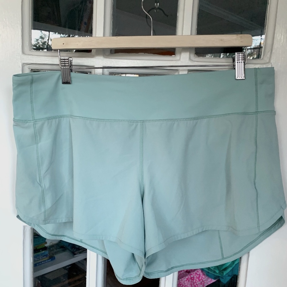 Lululemon Speed-Up High Rise Lined Short 4" (Size 14)